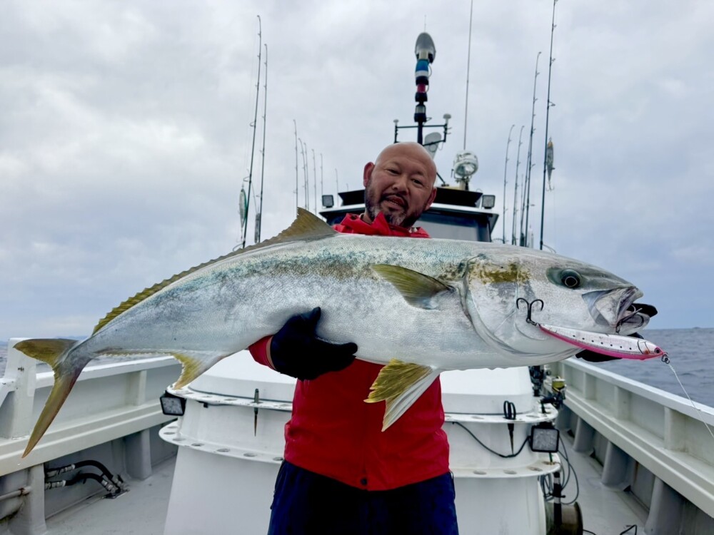 山口県沖 D's ヒラマサキャスティング (OceanSprinter896) | TRUTH JAPAN